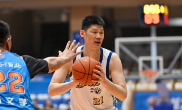 乐鱼体育-胡金秋：我想在CBA赛场打到父子同台