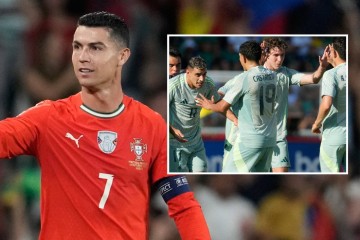 乐鱼体育官方网站-墨西哥门将谈对C罗：面对儿时偶像与全球公认榜样，感觉特别